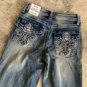 NWT Telepatia Women's Wide Leg Embellished Embroidered Jeans Size 9/29(junior)